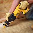 SERRA SABRE 20V DEWALT DCS380B SEM BATERIA