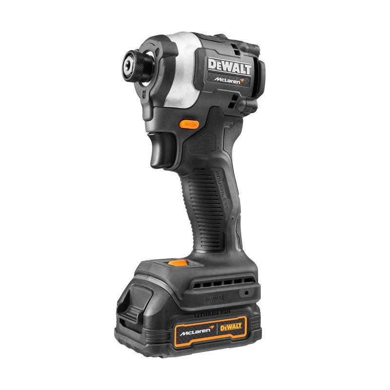 PARAFUSADEIRA FURADEIRA IMPACTO 1/2 MALETA 2 BATERIAS DEWALT MCLAREN